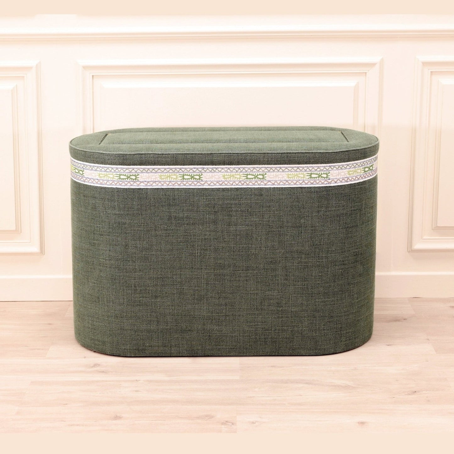 Demi-End TV Ottoman