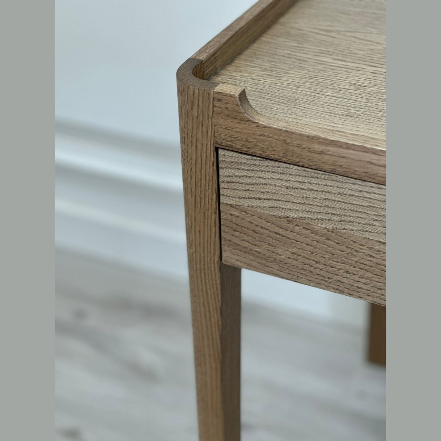 Colombo Dressing Table