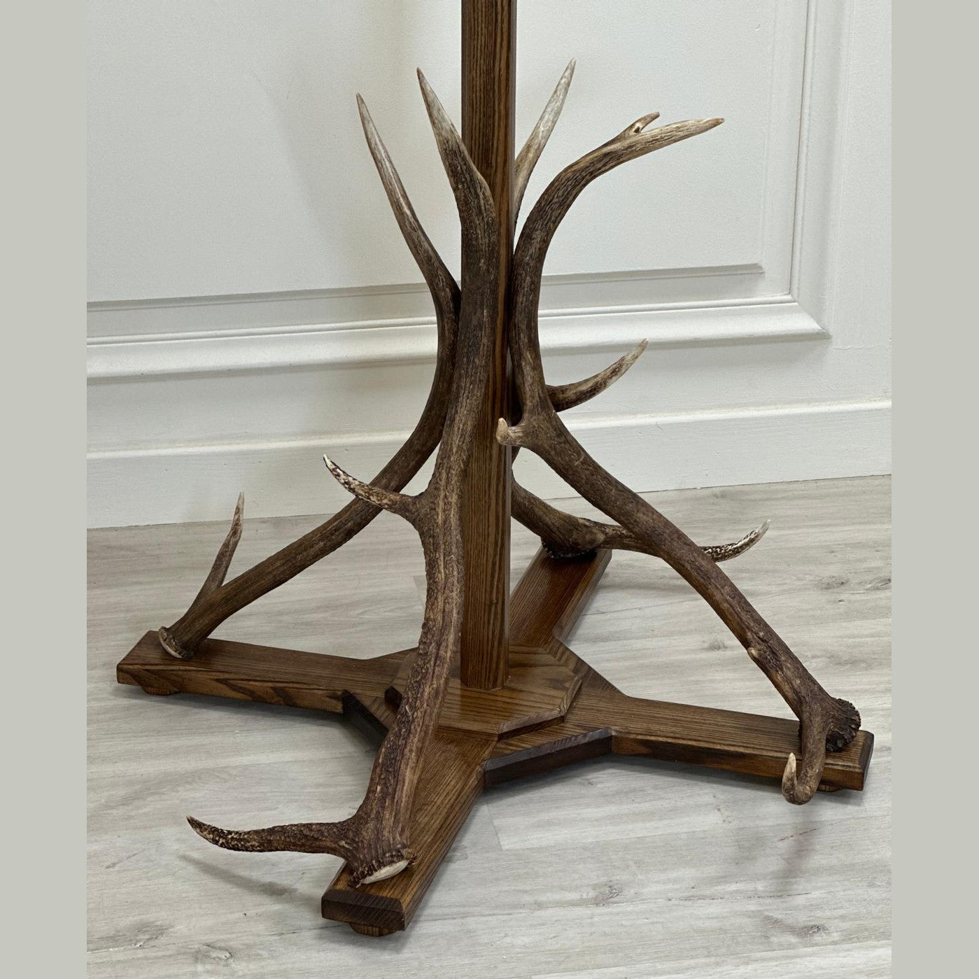 Antler tripod coatstand