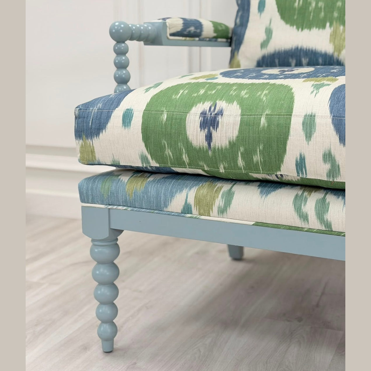 Otto Armchair