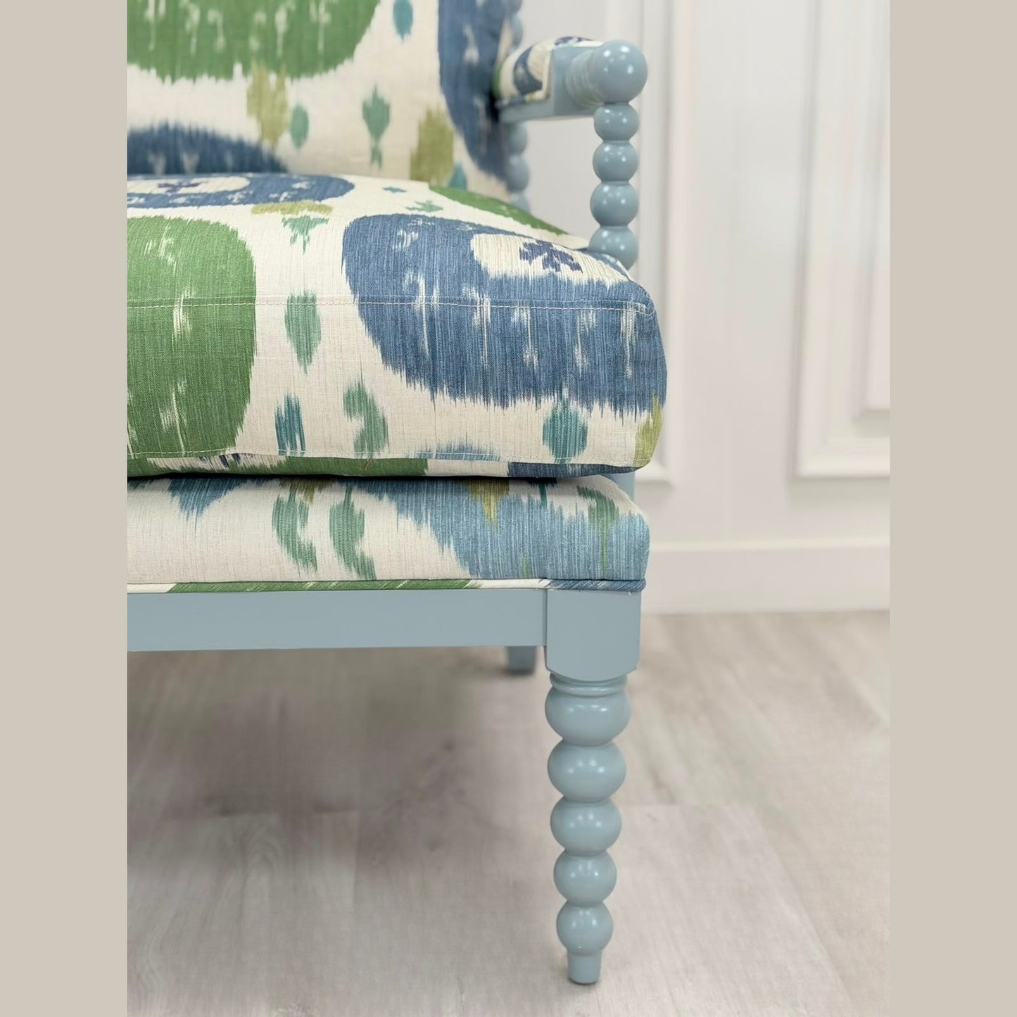 Otto Armchair