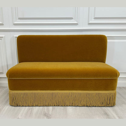 VELVET BANQUETTE
