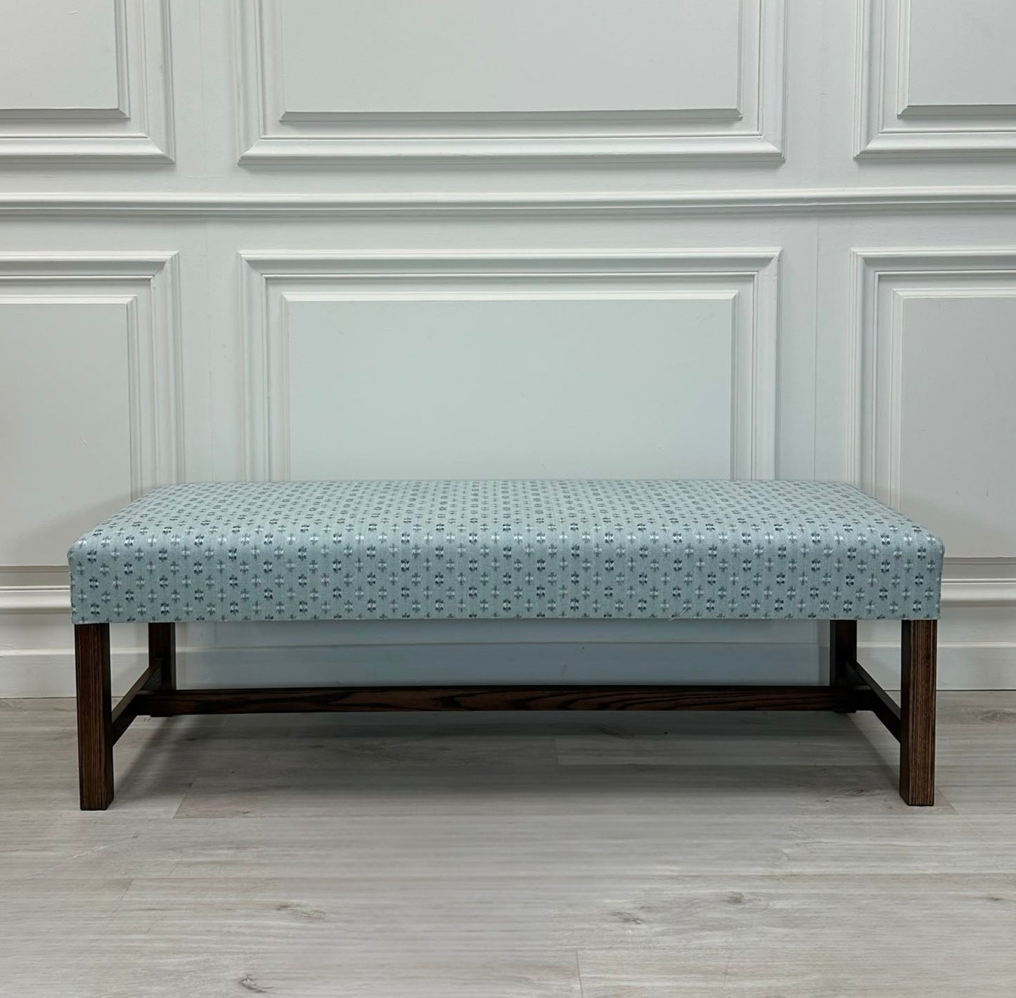 Hailes Stool / H Stretcher (H2H)
