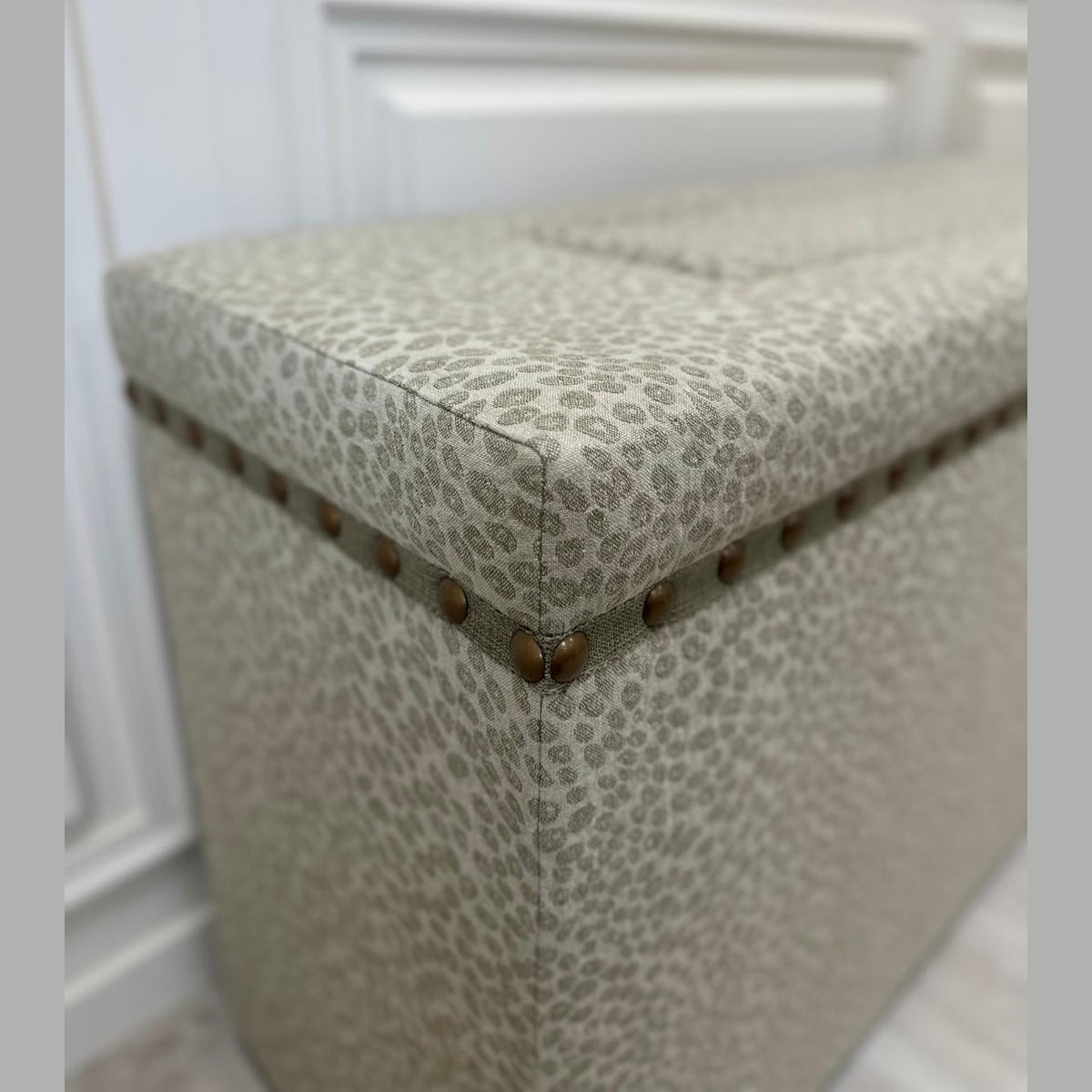 TV Ottoman