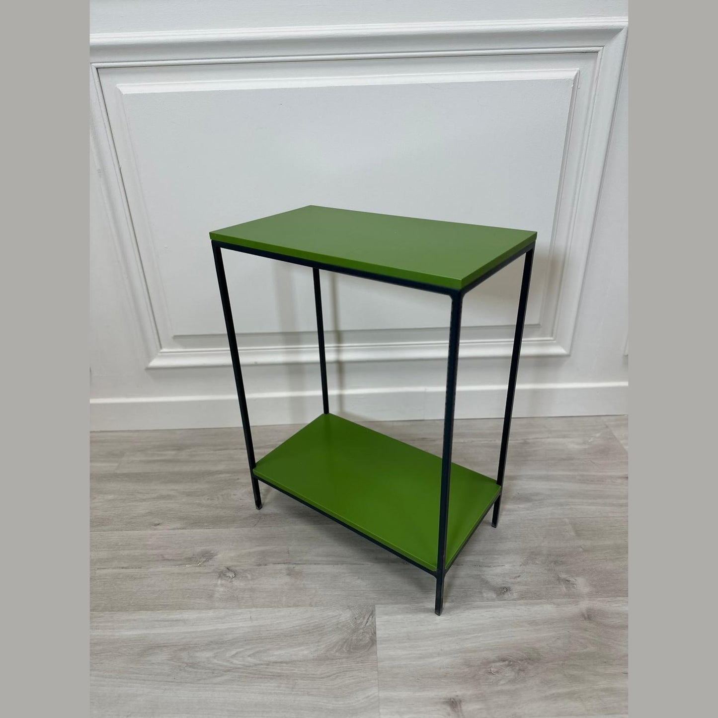 Corian Side Table - Green