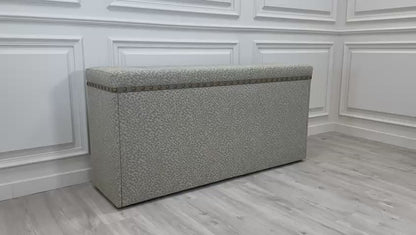Demi-End TV Ottoman